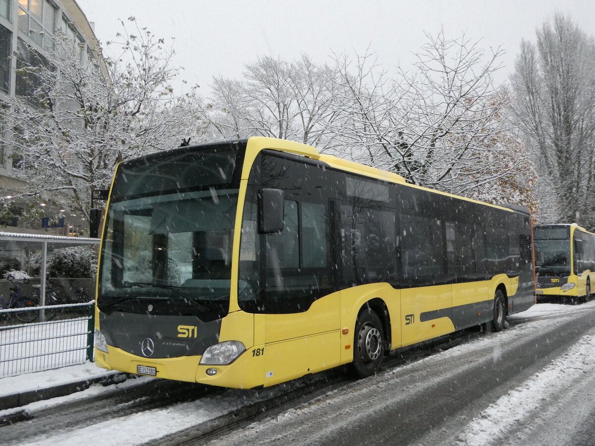 (243'677) - STI Thun - Nr. 181/BE 752'181 - Mercedes am 9. Dezember 2022 bei der Schiffl�ndte Thun