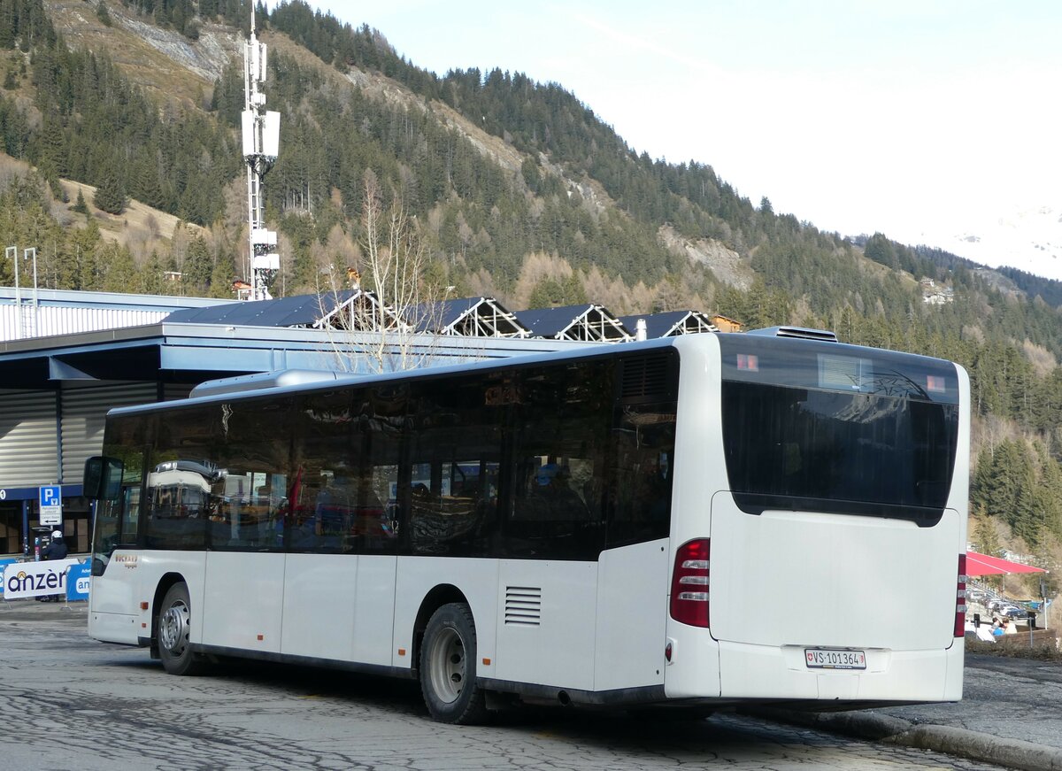 (244'270) - Buchard, Leytron - Nr. 64/VS 101'364 - Mercedes (ex TPL Lugano Nr. 309) am 28. Dezember 2022 in Anz�re, T�l�cabine