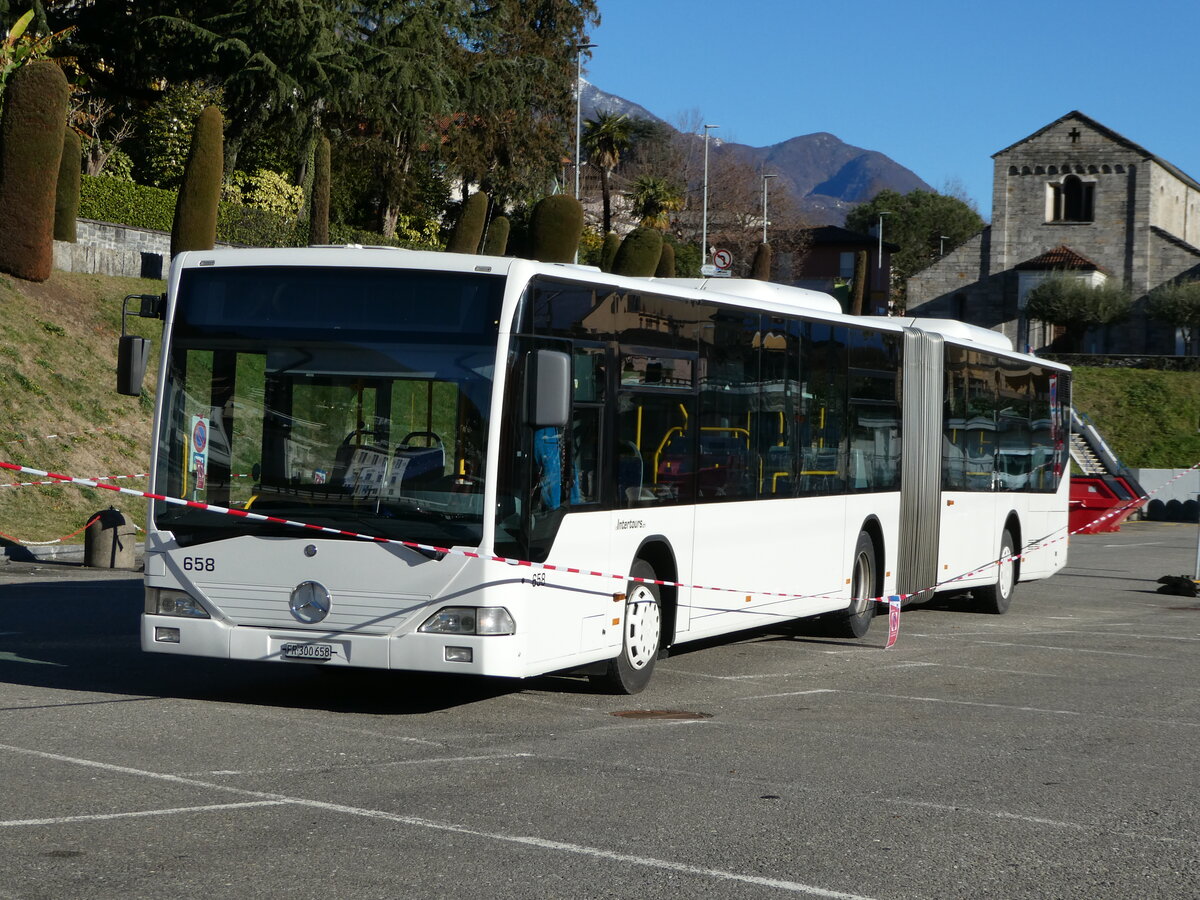 (244'931) - Intertours, Domdidier - Nr. 658/FR 300'658 - Mercedes (ex Nr. 206; ex VZO Gr�ningen Nr. 51) am 10. Januar 2023 beim Bahnhof Locarno