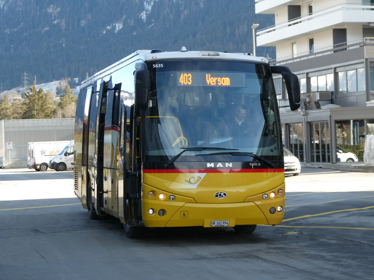 (245'134) - PostAuto Graub�nden - Nr. 52/GR 162'994/PID 5635 - MAN/Beulas (ex Buchli, Versam) am 18. Januar 2023 beim Bahnhof Ilanz