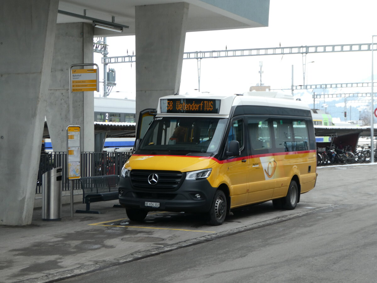 (245'294) - PostAuto Bern - BE 656'302/PID 11'649 - Mercedes (ex L�di, Uetendorf) am 23. Januar 2023 beim Bahnhof Uetendorf
