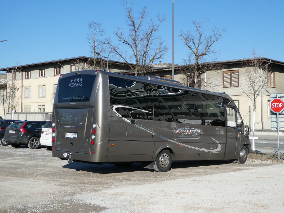 (245'988) - Gr�ter, Hochdorf - Nr. 6/LU 250'402 - Iveco/Rosero am 10. Februar 2023 in Thun, Allmend