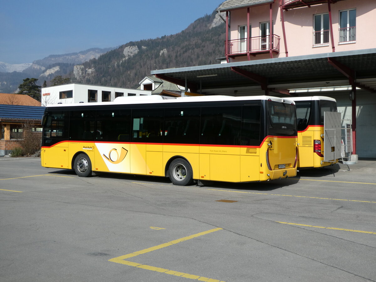 (246'789) - Fl�ck, Brienz - Nr. 29/BE 868'729/PID 11'831 - Iveco am 2. M�rz 2023 in Meiringen, Postautostation