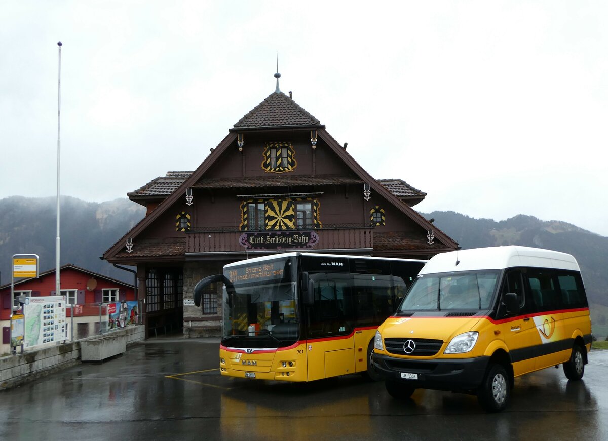 (247'105) - TSB Seelisberg - UR 1303/PID 4836 - Mercedes (ex Schnider, Sch�pfheim) am 10. M�rz 2023 beim Bahnhof Seelisberg