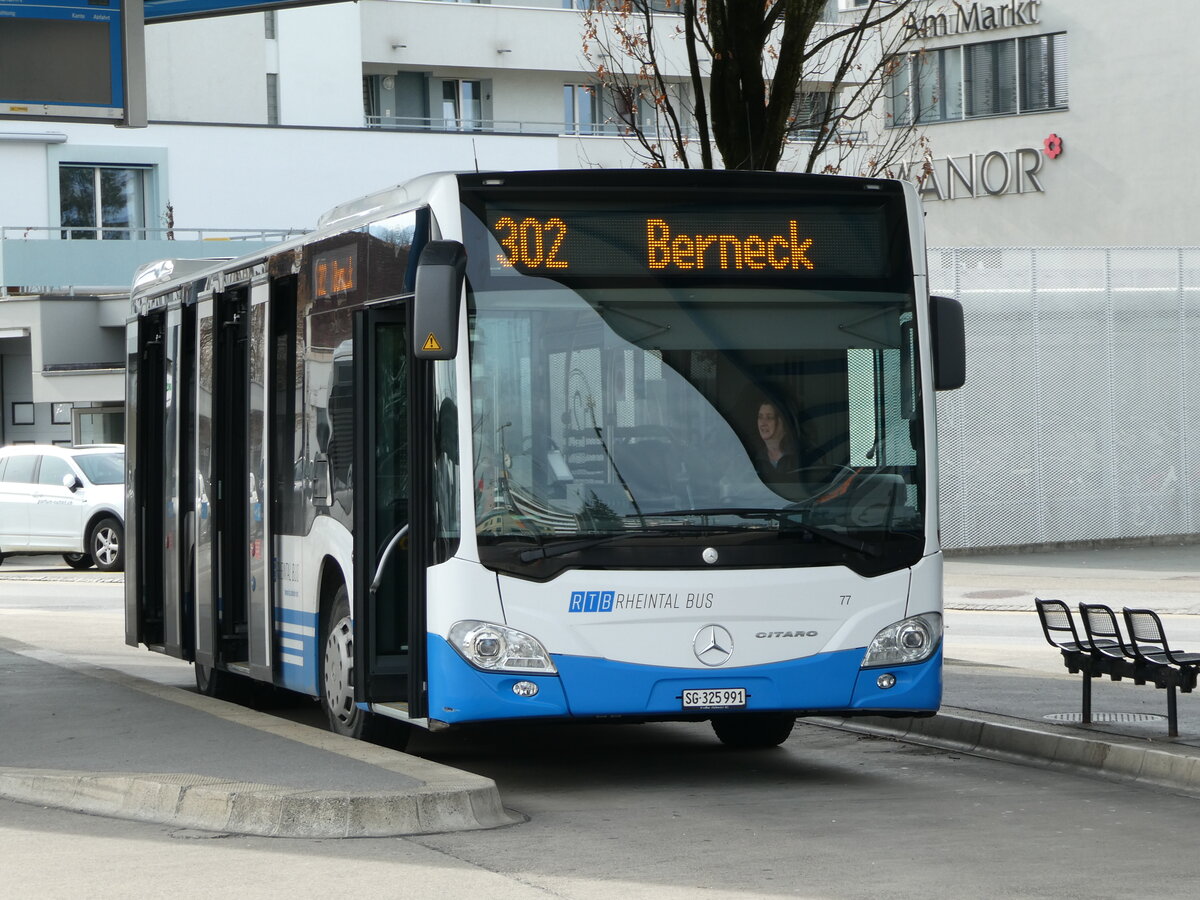 (247'536) - RTB Altst�tten - Nr. 77/SG 325'991 - Mercedes am 21. M�rz 2023 beim Bahnhof Heerbrugg