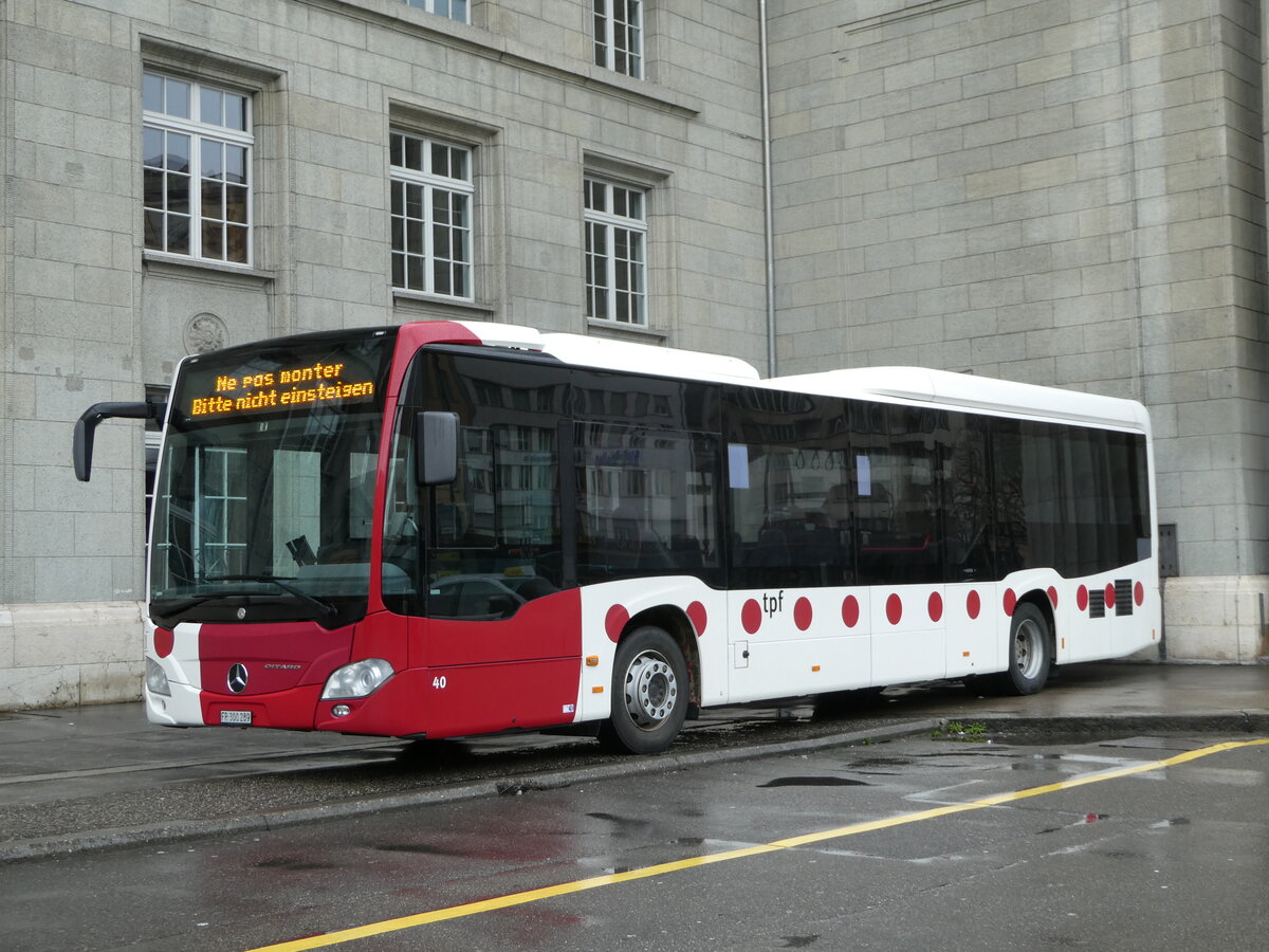 (247'598) - TPF Fribourg - Nr. 40/FR 300'289 - Mercedes am 25. M�rz 2023 beim Bahnhof Biel