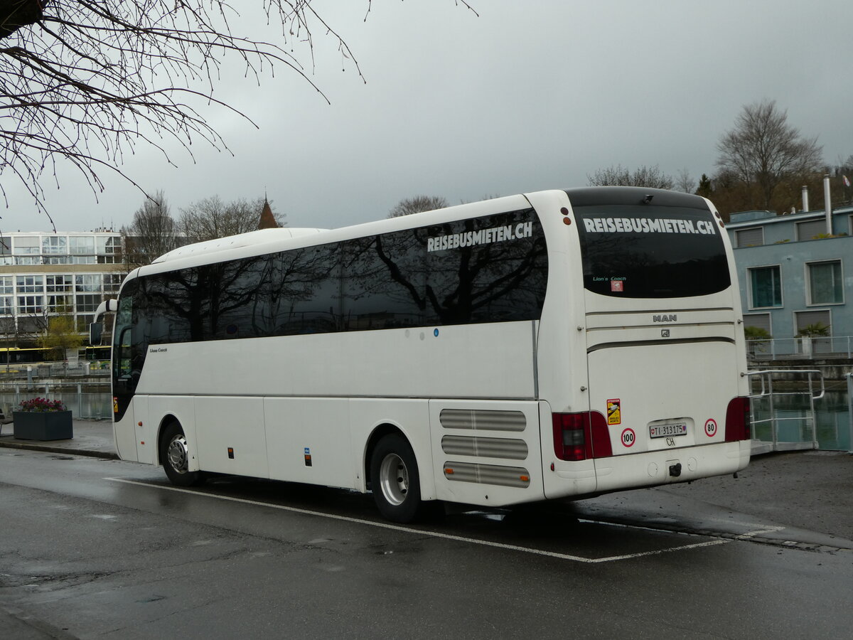 (247'756) - Bihtours, Schlieren - TI 313'175 - MAN am 26. M�rz 2023 bei der Schiffl�ndte Thun