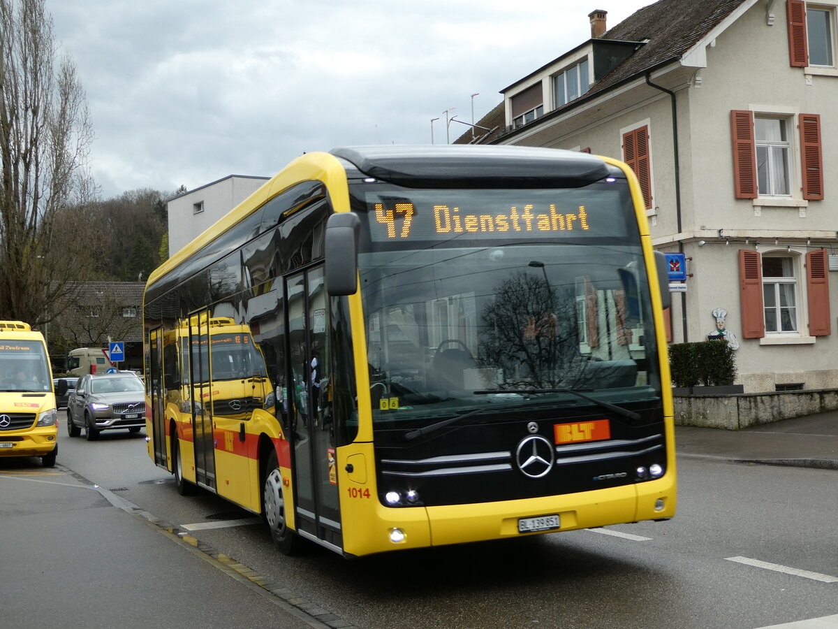 (247'882) - BLT Oberwil - Nr. 1014/BL 139'851 - Mercedes am 30. M�rz 2023 in Bottmingen, Schloss