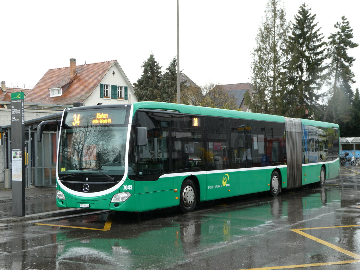 (247'902) - BVB Basel - Nr. 7043/BS 99'343 - Mercedes am 30. M�rz 2023 in Bottmingen, Schloss