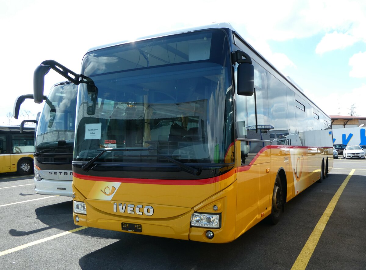 (248'179) - CarPostal Ouest - Iveco (ex Ballestraz, Gr�ne; ex Vorf�hrfahrzeug Iveco France) am 8. April 2023 in Kerzers, Interbus