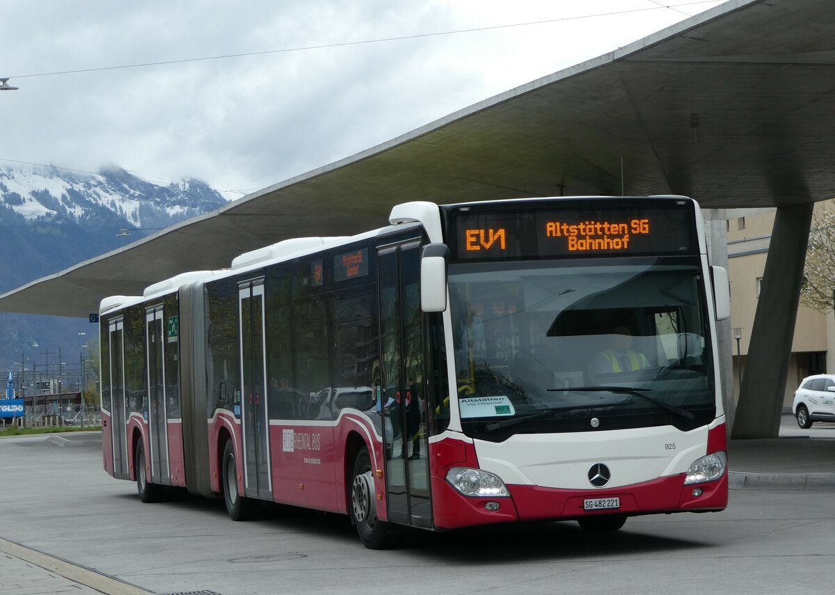 (248'490) - RTB Altst�tten - Nr. 925/SG 482'221 - Mercedes (ex Wiener Linien, A-Wien Nr. 8735) am 13. April 2023 beim Bahnhof Buchs