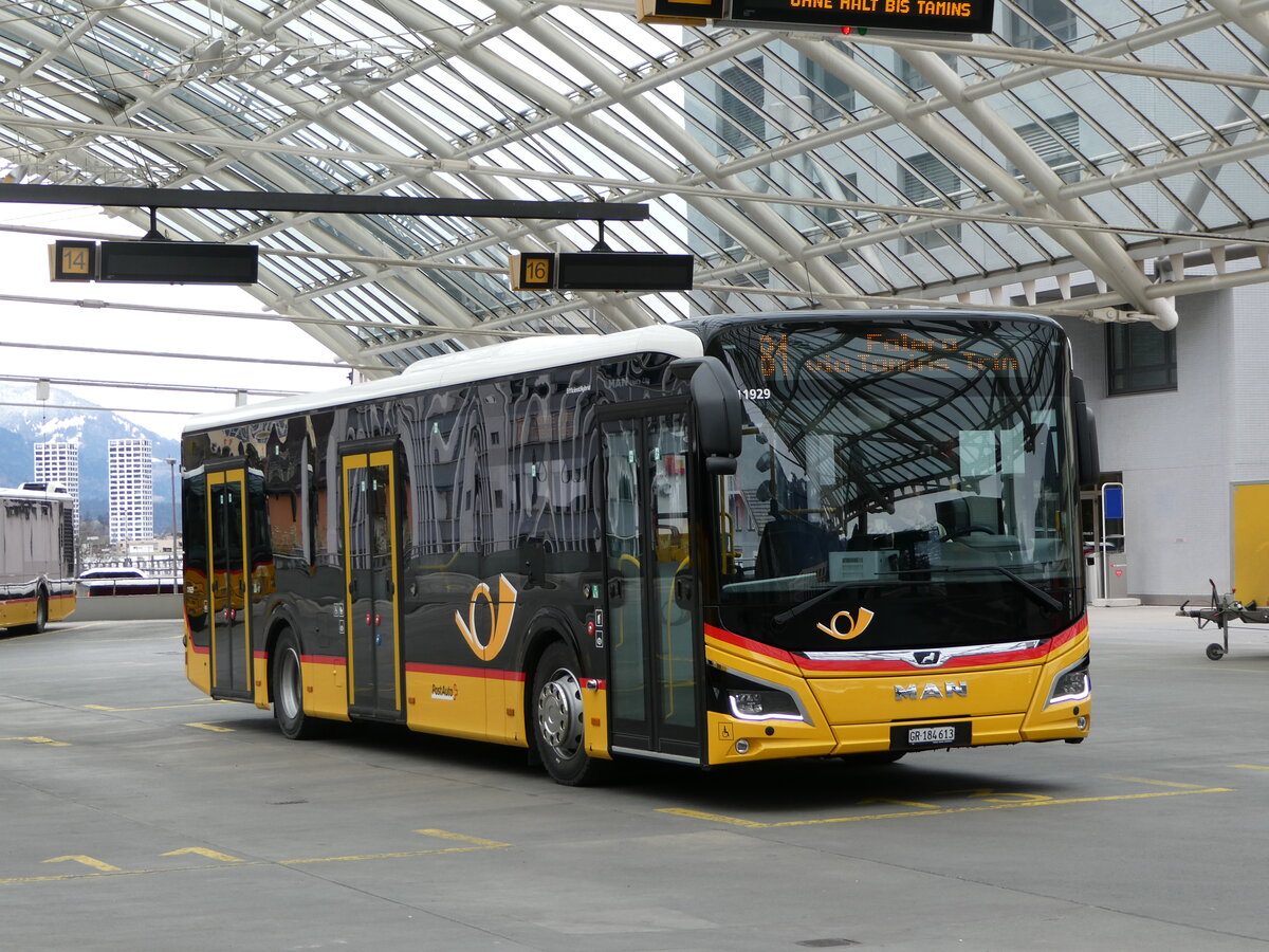(248'544) - PostAuto Graub�nden - GR 184'613/PID 11'929 - MAN am 15. April 2023 in Chur, Postautostation