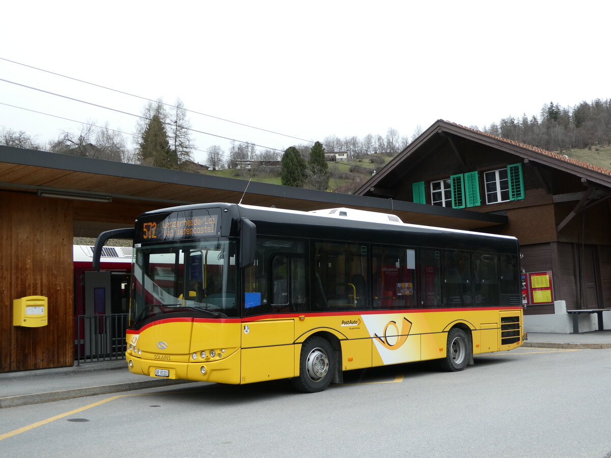 (248'625) - PostAuto Graub�nden - GR 81'323/PID 11'708 - Solaris am 15. April 2023 beim Bahnhof Filisur