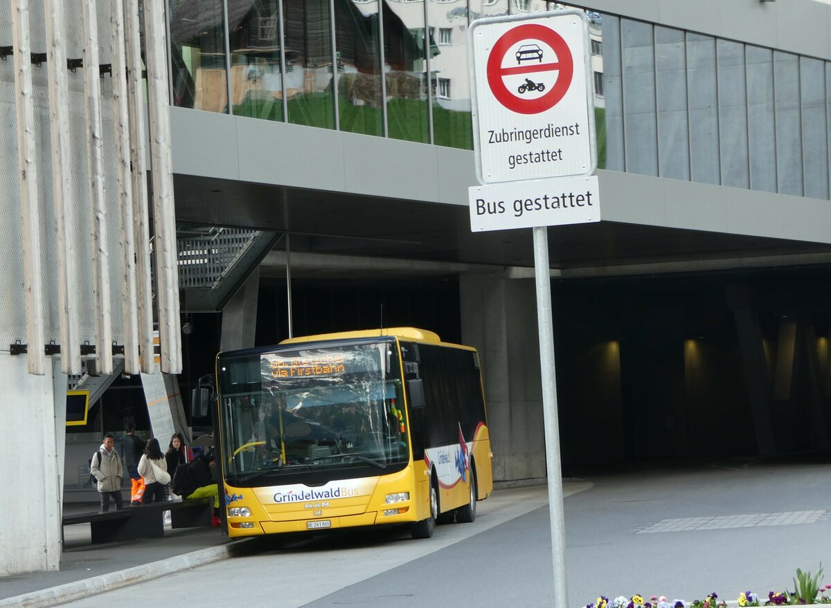 (248'888) - Grindelwaldbus, Grindelwald - Nr. 11/BE 261'865 - MAN/G�ppel am 19. April 2023 in Grindelwald, Terminal