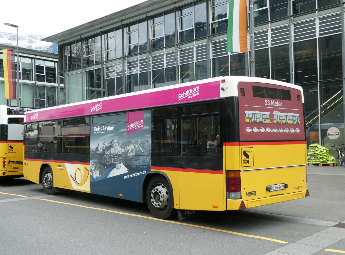 (248'984) - PostAuto Bern - BE 586'962/PID 10'298 - Lanz+Marti/Hess Personenanh�nger (ex BE 497'265; ex VBL Luzern Nr. 308) am 21. April 2023 beim Bahnhof Interlaken Ost