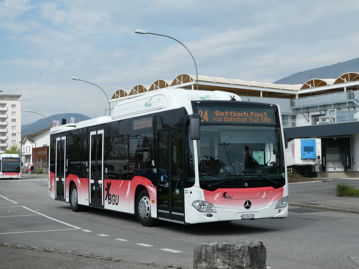(249'011) - BGU Grenchen - Nr. 32/SO 104'010 - Mercedes am 22. April 2023 beim Bahnhof Grenchen S�d