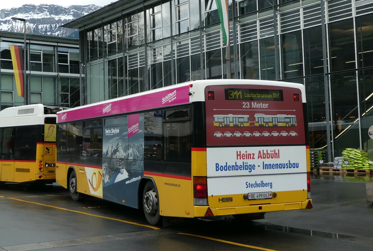 (249'179) - PostAuto Bern - BE 499'063/PID 10'299 - Lanz+Marti/Hess Personenanh�nger (ex VBL Luzern Nr. 310) am 28. April 2023 beim Bahnhof Interlaken Ost