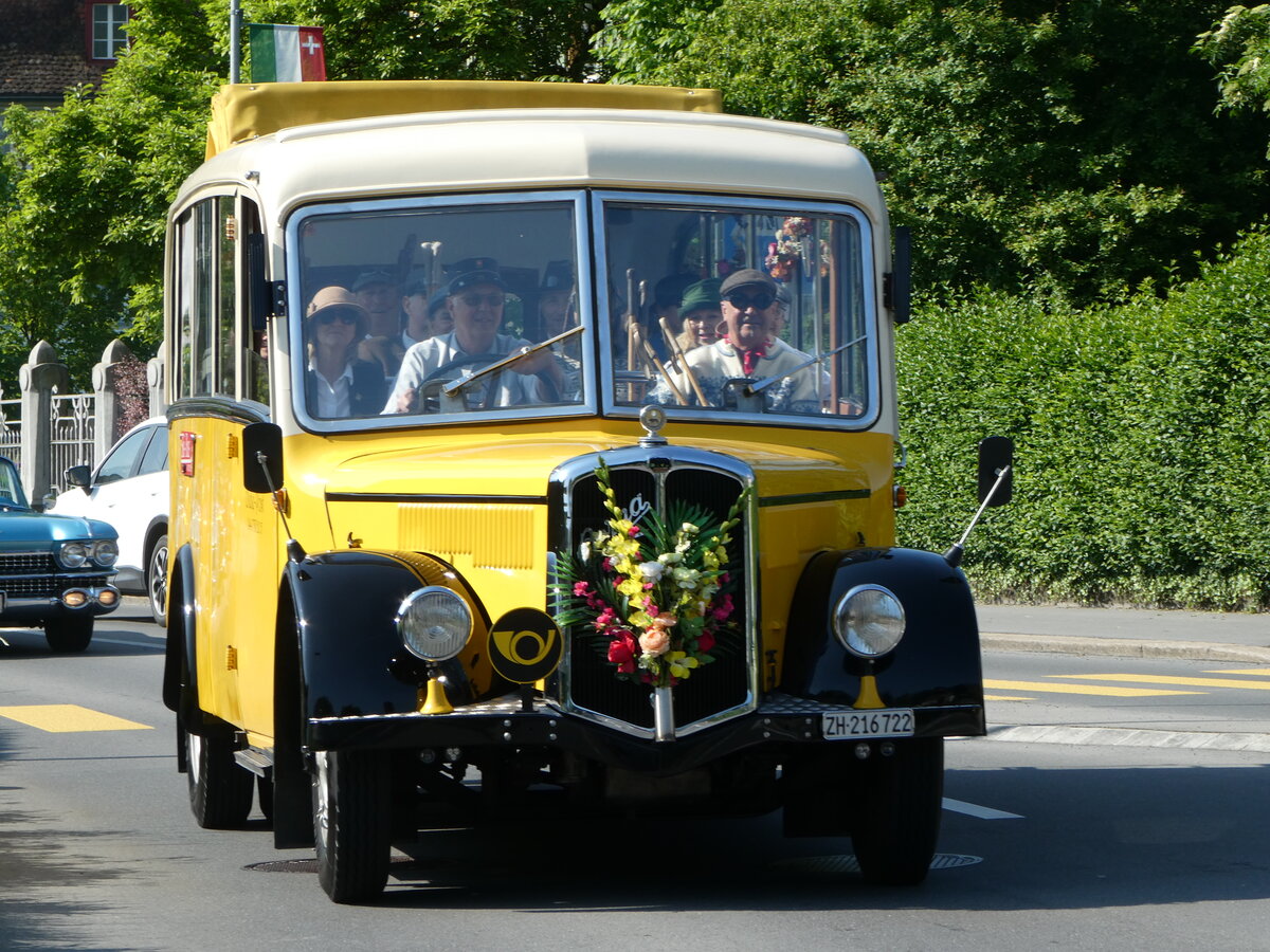 (250'534) - Moser, Sch�nenberg - ZH 216'722 - Berna/Hess (ex Barenco, Faido) am 27. Mai 2023 in Sarnen, OiO 