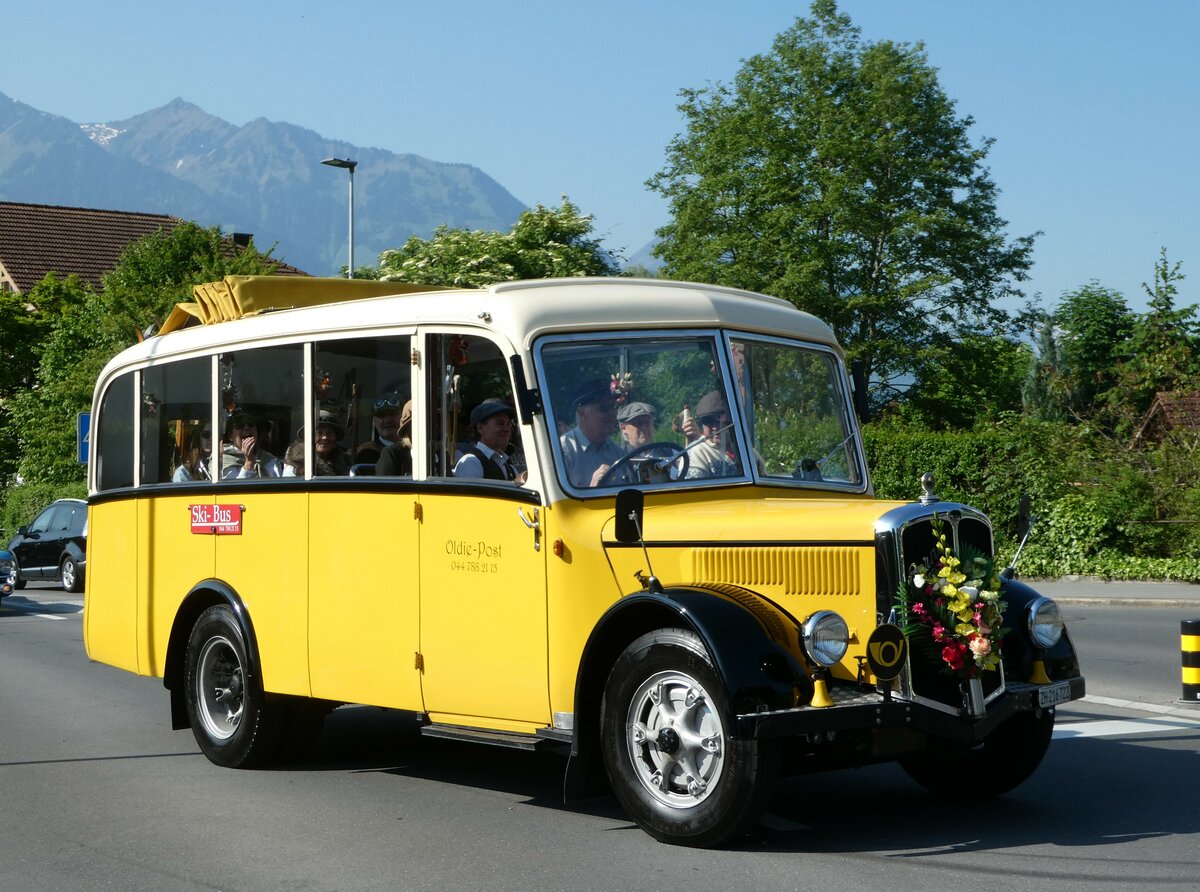 (250'535) - Moser, Sch�nenberg - ZH 216'722 - Berna/Hess (ex Barenco, Faido) am 27. Mai 2023 in Sarnen, OiO