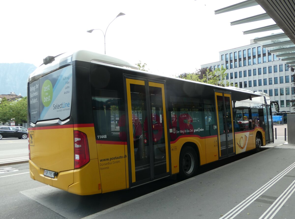 (250'736) - D�nser, Trimmis - GR 7905/PID 11'448 - Mercedes am 30. Mai 2023 beim Bahnhof Landquart