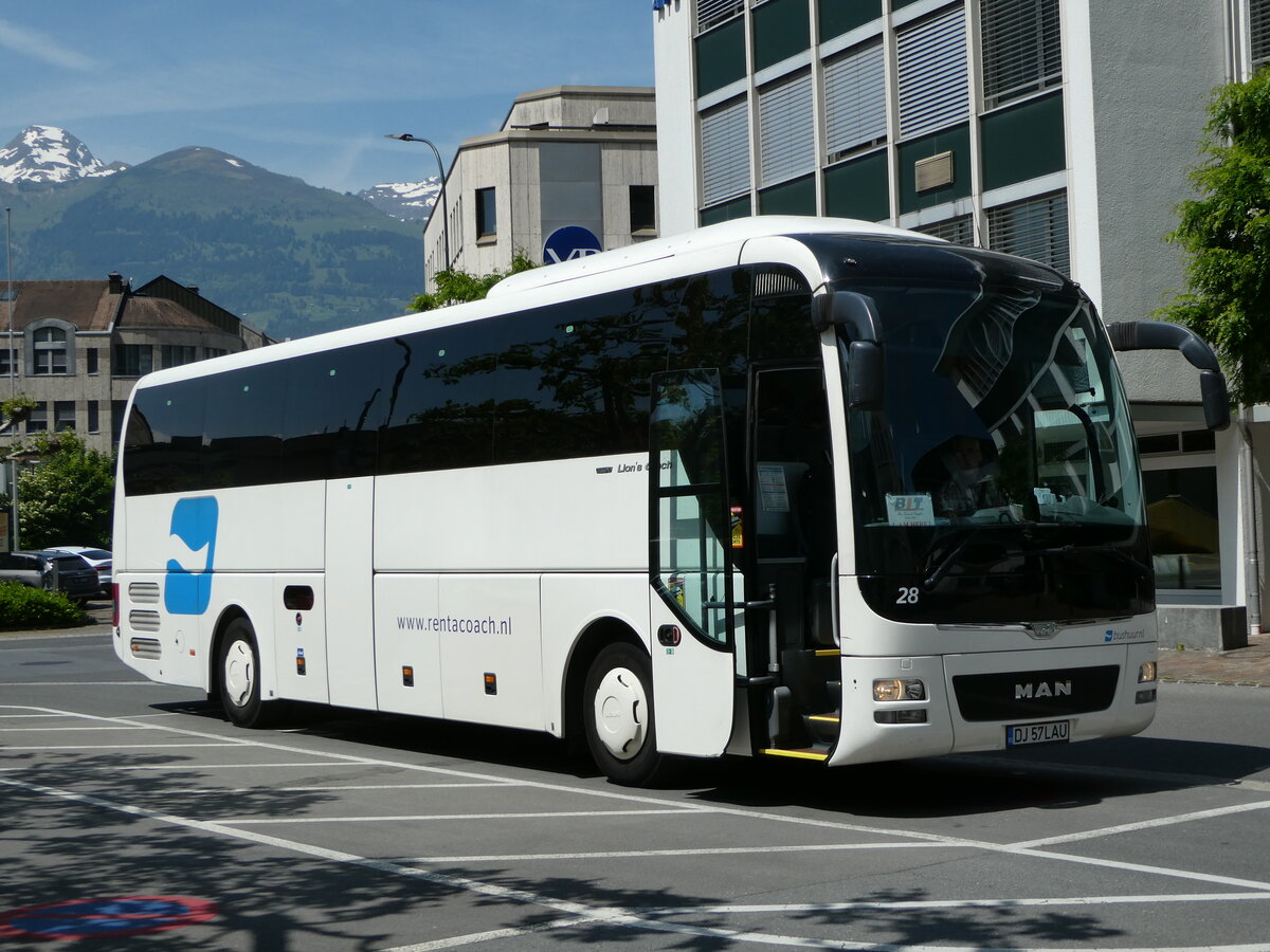 (250'775) - Aus Holland: Smith, Lith - Nr. 28/DJ 57 LAU - MAN am 30. Mai 2023 in Vaduz, St�dtle (rum�nisches Kennzeichen)