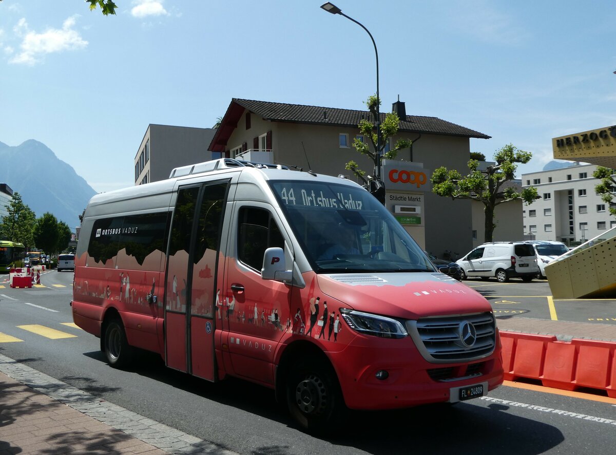 (250'785) - Sch�dler, Triesenberg - FL 24'809 - Mercedes/Tekaydinlar am 30. Mai 2023 in Vaduz, St�dtle