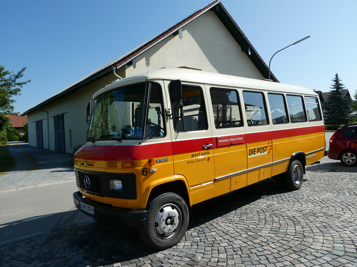 (250'928) - Hahn, M�nchen - Nr. 6/M-MB 309H - Mercedes (ex M�ller, CH-Ennetmoos Nr. 6; ex Portenier, CH-Adelboden Nr. 6/PID 492; ex Geiger, CH-Adelboden Nr. 6) am 4. Juni 2023 in Rottersdorf, Vilstalter Hof