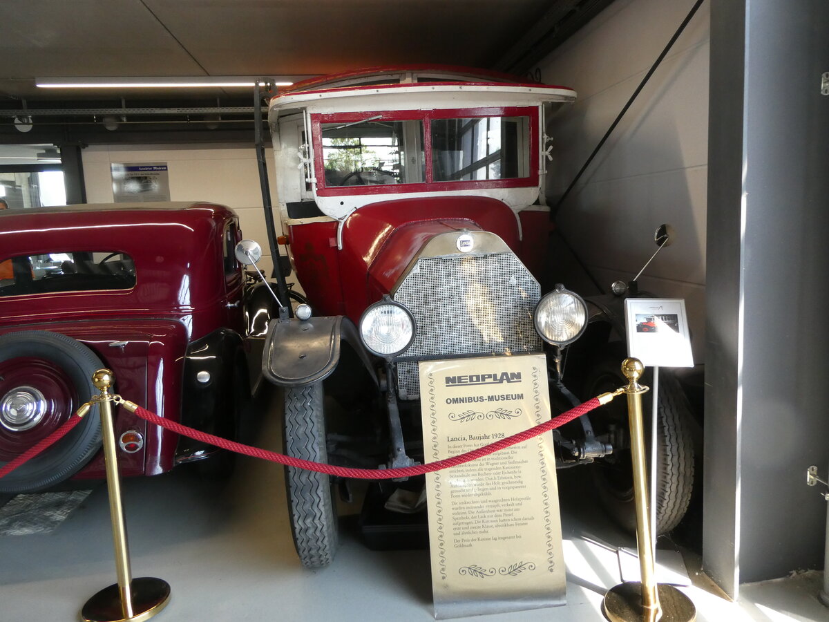 (250'941) - Globus-Reisen (Auw�rter) - Lancia/Auw�rter am 4. Juni 2023 in Pilsting, Auw�rter Automobil-Park