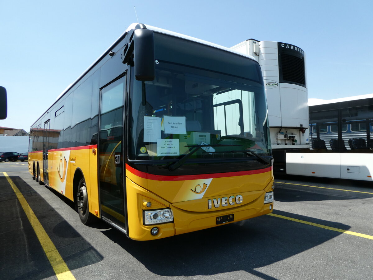 (251'590) - CarPostal Ouest - PID 12'056 - Iveco (ex Ballestraz, Gr�ne) am 17. Juni 2023 in Kerzers, Interbus