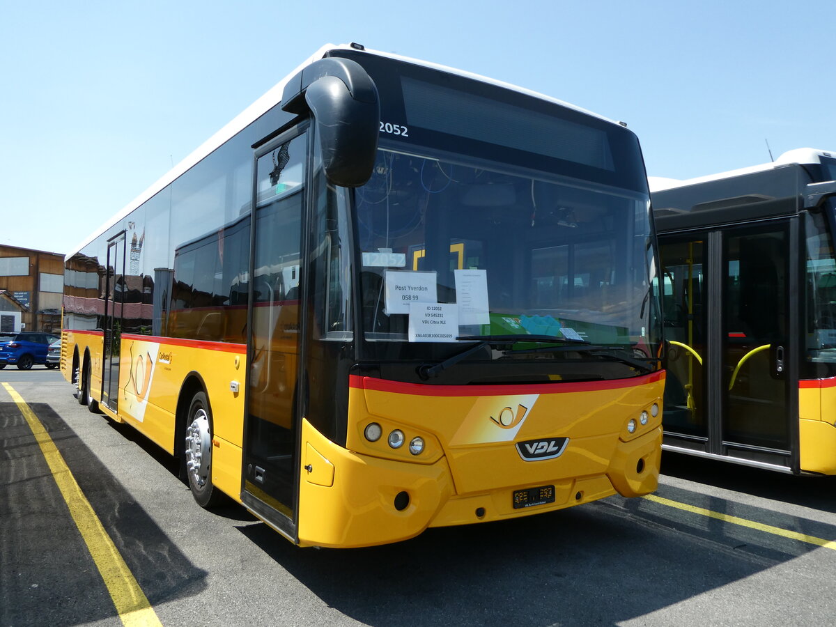 (251'598) - CarPostal Ouest - PID 12'052 - VDL (ex Ballestraz, Gr�ne) am 17. Juni 2023 in Kerzers, Interbus