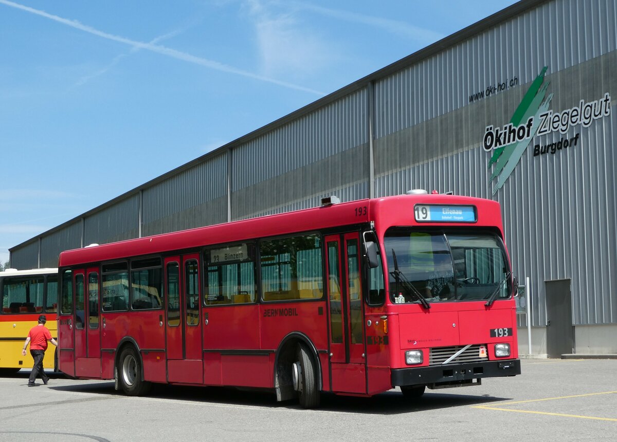 (251'771) - Bernmobil, Bern (SOB) - Nr. 193 - Volvo/Gangloff am 18. Juni 2023 in Burgdorf, �kihof Ziegelgut