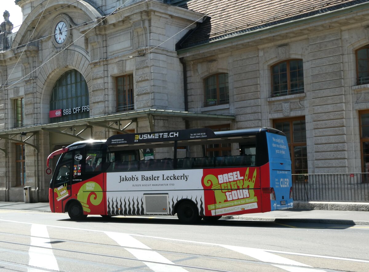(252'399) - Busmiete, M�nchenstein - BS 38'696 - StaCo am 7. Juli 2023 beim Bahnhof Basel