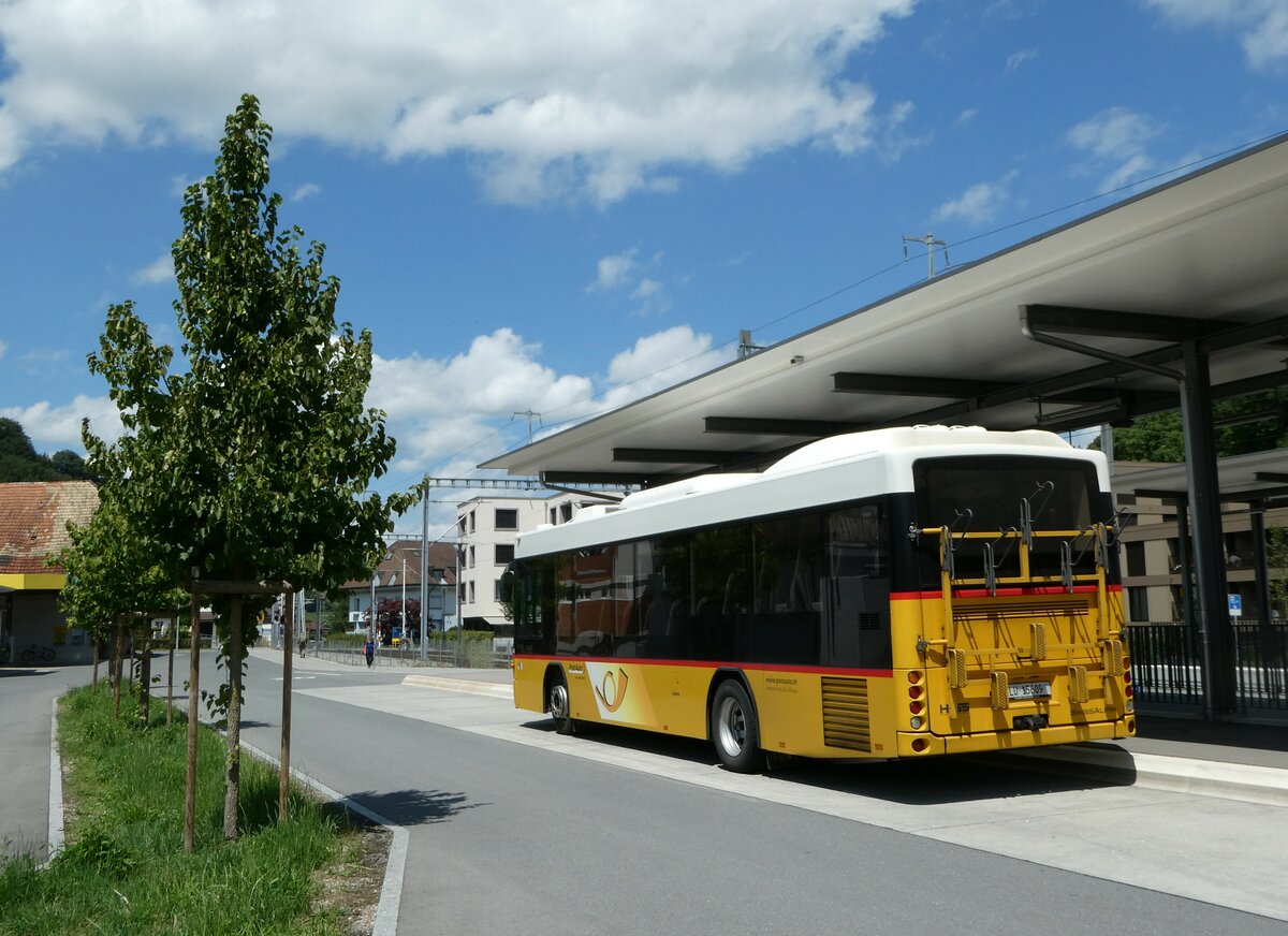 (252'826) - Amstein, Willisau - Nr. SC 26/LU 15'609/PID 5318 - Scania/Hess (ex Schnider, Sch�pfheim) am 20. Juli 2023 beim Bahnhof Menznau