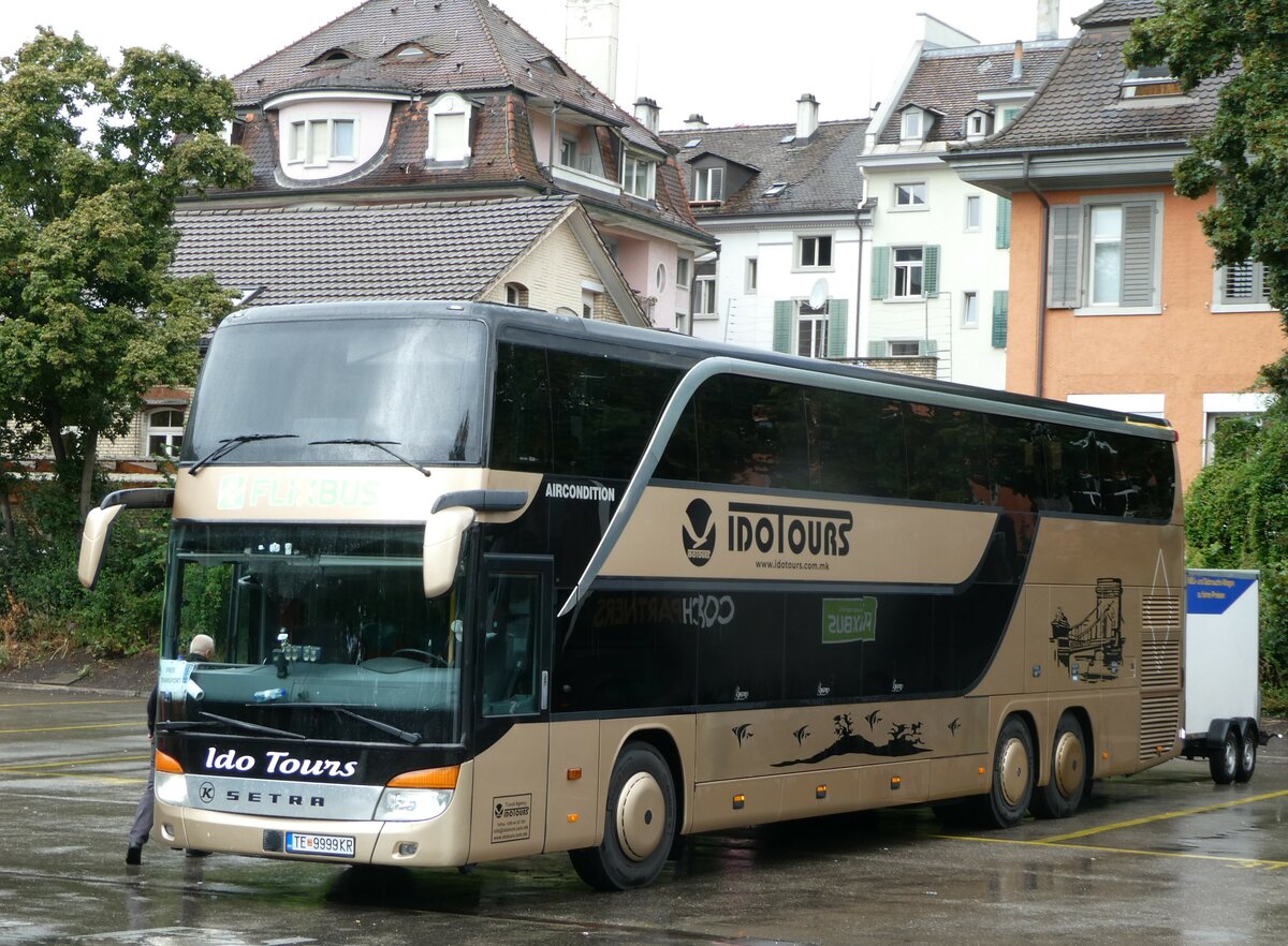 (253'518) - Aus Nordmazedonien: Ido Tours, Tetovo - TE 9999-KR - Setra am 6. August 2023 in Z�rich, Sihlquai