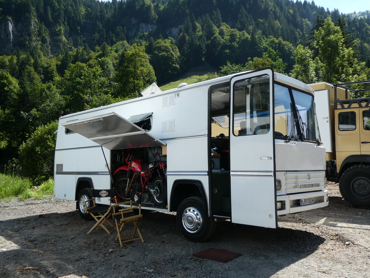 (254'036) - Aus Deutschland: Pascher, M�nchen - M-PR 9303H - Magirus-Deutz am 19. August 2023 in Hoch-Ybrig, Talstation Weglosen