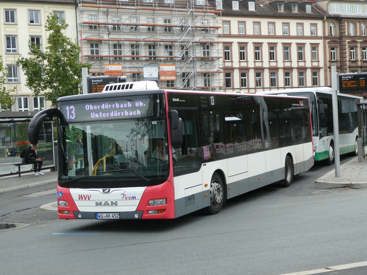 (254'313) - NVG W�rzburg - Nr. 452/W�-AK 452 - MAN am 29. August 2023 beim Bahnhof W�rzburg
