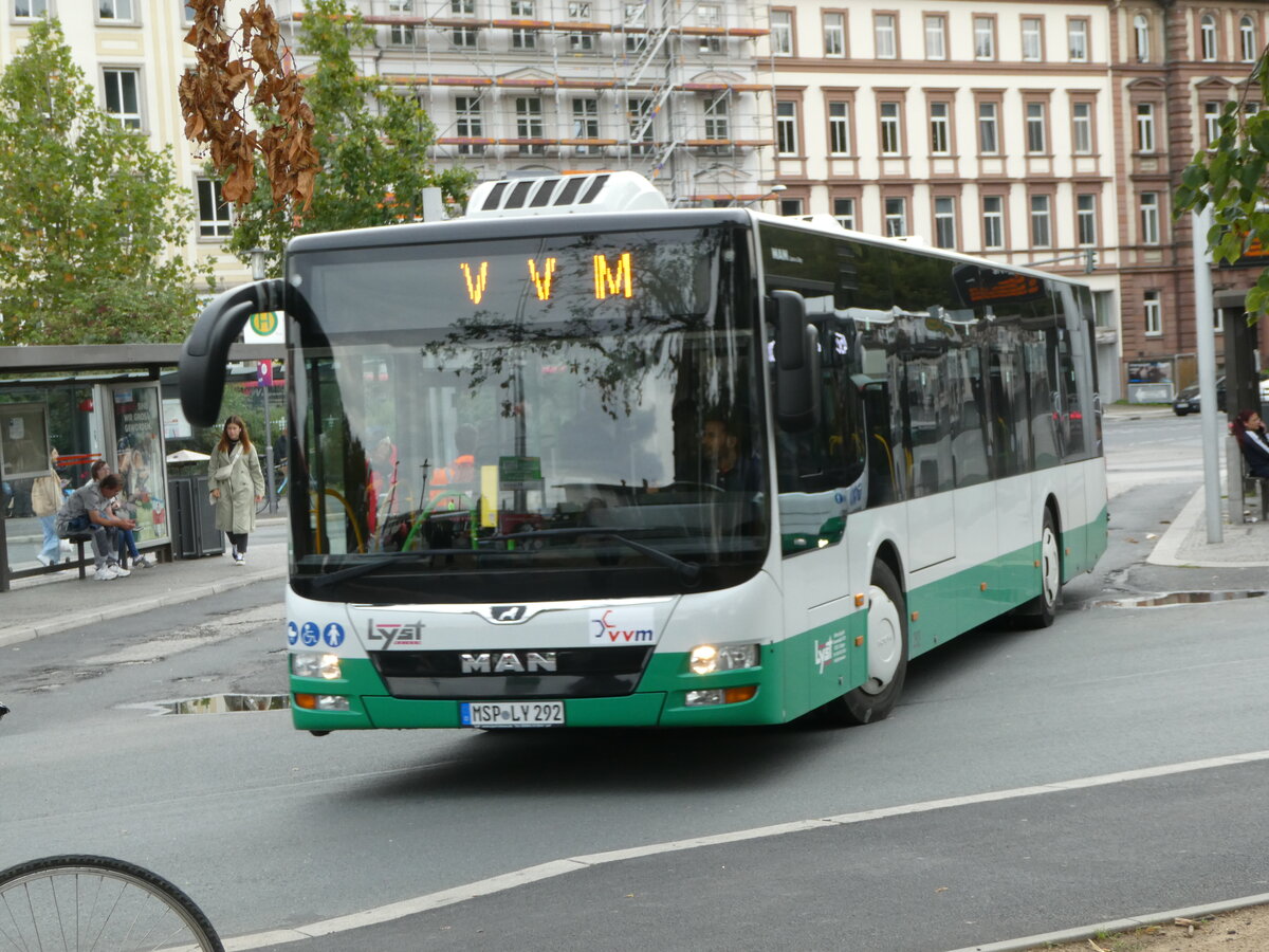 (254'328) - Lyst, Zellingen - Nr. 292/MSP-LY 292 - MAN am 29. August 2023 beim Bahnhof W�rzburg