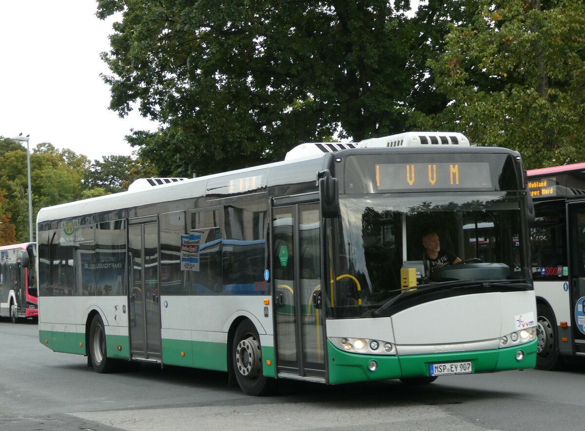 (254'361) - Schraud, Arnstein - MSP-EY 907 - Solaris am 29. August 2023 beim Bahnhof W�rzburg
