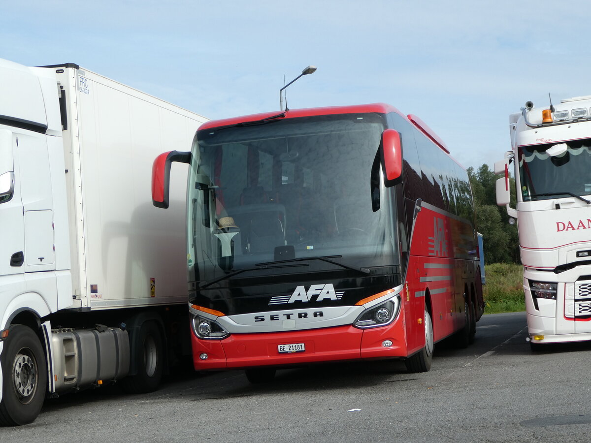 (254'717) - Aus der Schweiz: AFA Adelboden - Nr. 16/BE 21'181 - Setra am 3. September 2023 in Perwenitz, Rastst�tte Wolfslake