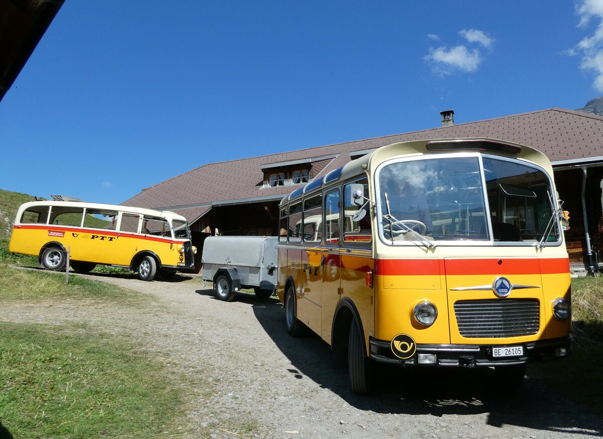 (255'087) - Schmid, Th�rishaus - Nr. 9/BE 26'105 - Saurer/R&J (ex Geiger, Adelboden Nr. 9) + Nr. 3/BE 26'760 - Saurer/Gangloff (ex Geiger, Adelboden Nr. 3) am 10. September 2023 auf der Bundalp