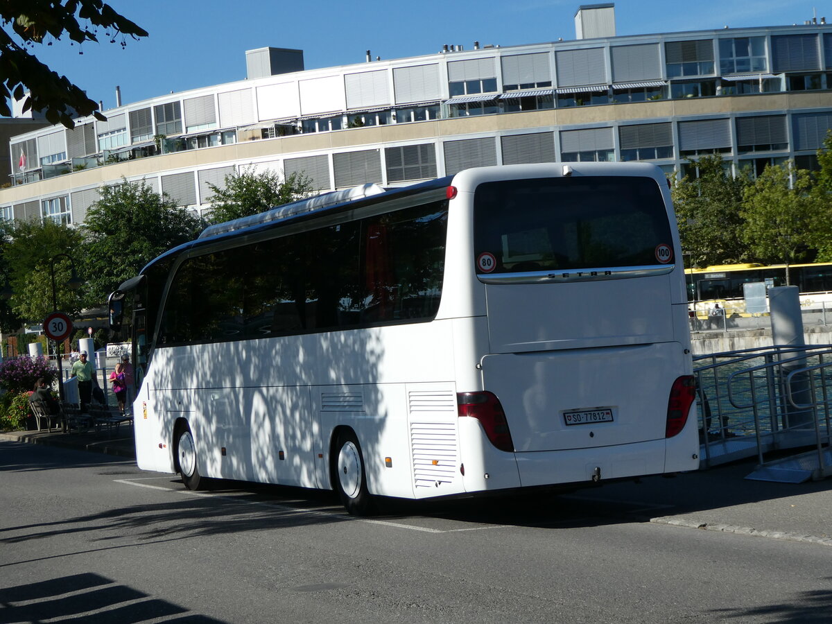 (255'545) - Zeltner, Neuendorf - SO 77'812 - Setra am 25. September 2023 bei der Schiffl�ndte Thun