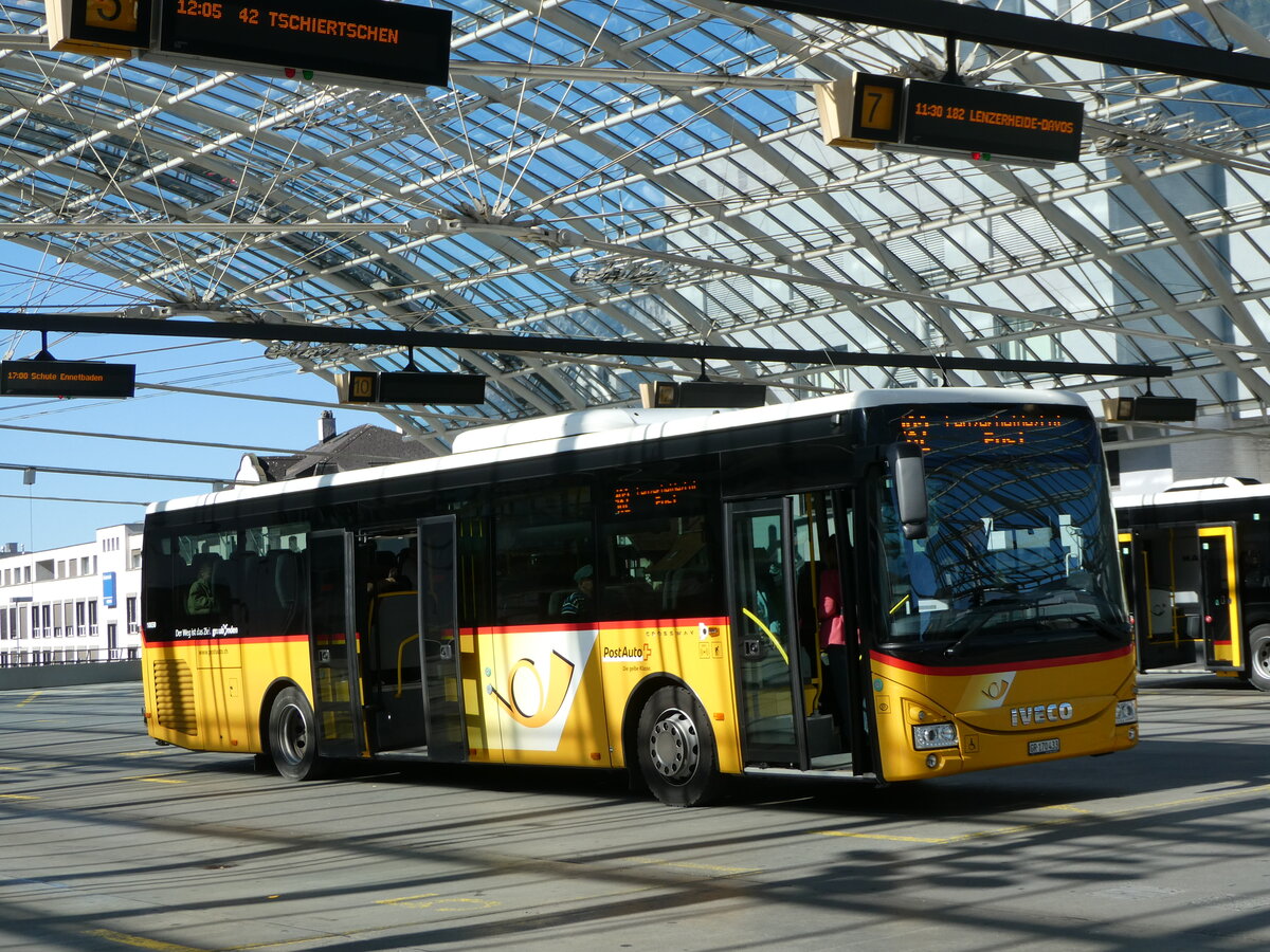 (255'562) - PostAuto Graub�nden - GR 170'433/PID 10'030 - Iveco (ex Nr. 18) am 26. September 2023 in Chur, Postautostation