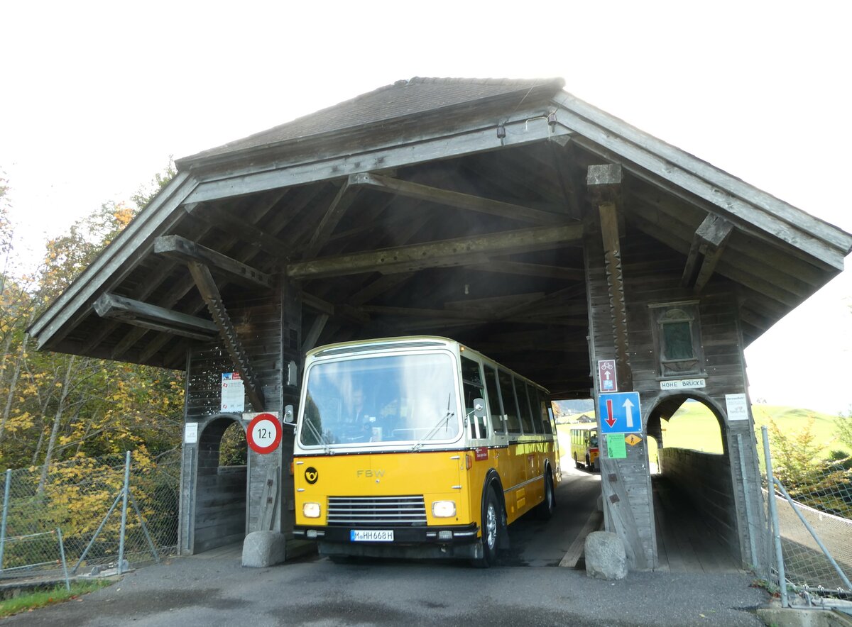 (256'504) - Aus Deutschland: Hahn, M�nchen - M-HH 668H - FBW/FHS (ex Michels, Schmallenberg; ex FRAM Drachten/NL Nr. 5; ex P 24'184) am 28. Oktober 2023 in Sachseln, Hohe Br�cke