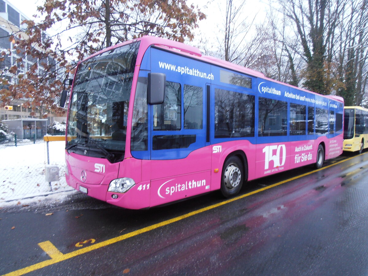 (257'452) - STI Thun - Nr. 411/BE 419'411 - Mercedes am 5. Dezember 2023 bei der Schiffl�ndte Thun