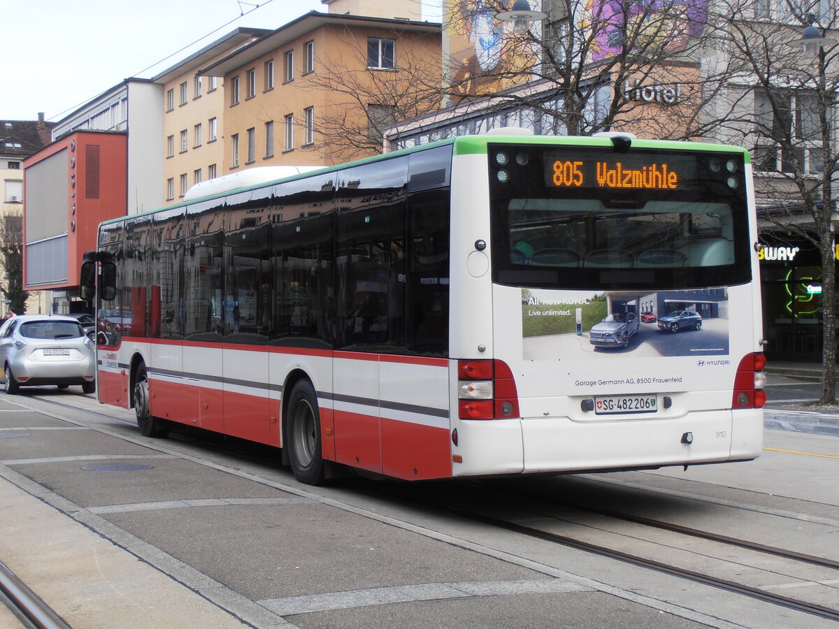 (257'638) - StadtBUS, Frauenfeld - Nr. 910/SG 482'206 - MAN (ex RTB Altst�tten Nr. 910; ex PostBus/A BD 15'357) am 15. Dezember 2023 beim Bahnhof Frauenfeld