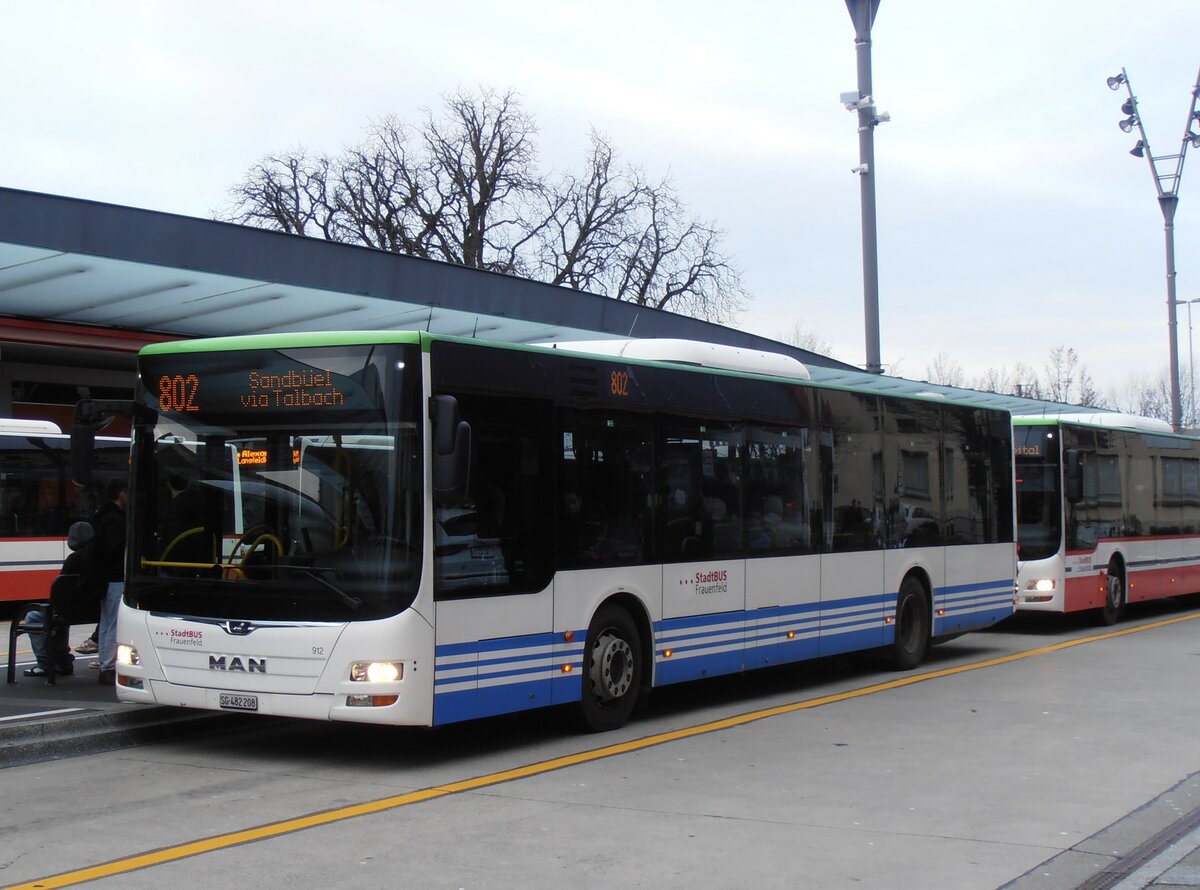 (257'657) - StadtBUS, Frauenfeld - Nr. 912/SG 482'208 - MAN (ex RTB Altst�tten Nr. 912; ex PostBus/A BD 15'356) am 15. Dezember 2023 beim Bahnhof Frauenfeld