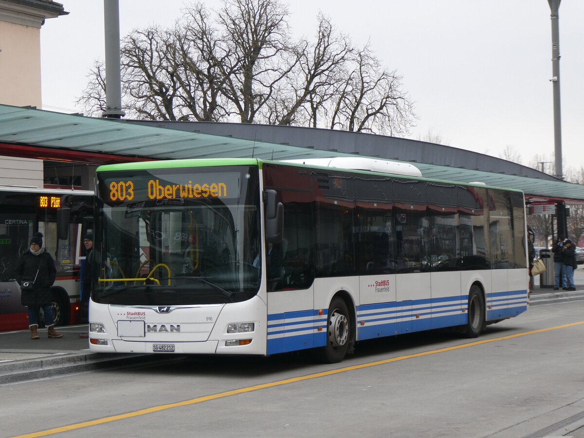 (258'536) - StadtBUS, Frauenfeld - Nr. 916/SG 482'212 - MAN (ex RTB Altst�tten Nr. 916; ex PostBUS/A BD 15'337) am 9. Januar 2024 beim Bahnhof Frauenfeld