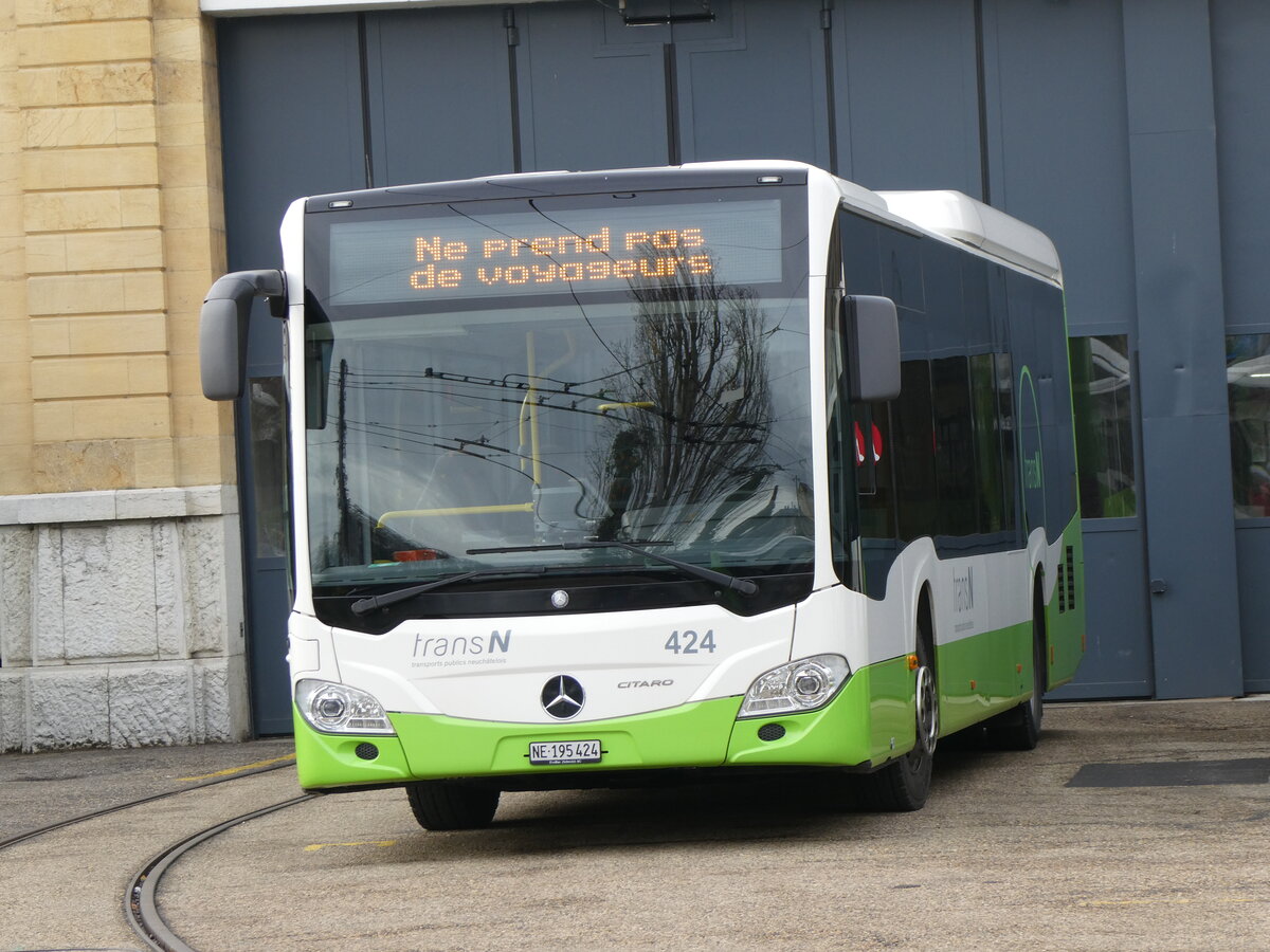 (258'924) - transN, La Chaux-de-Fonds - Nr. 424/NE 195'424 - Mercedes am 26. Januar 2024 in Neuch�tel, D�p�t