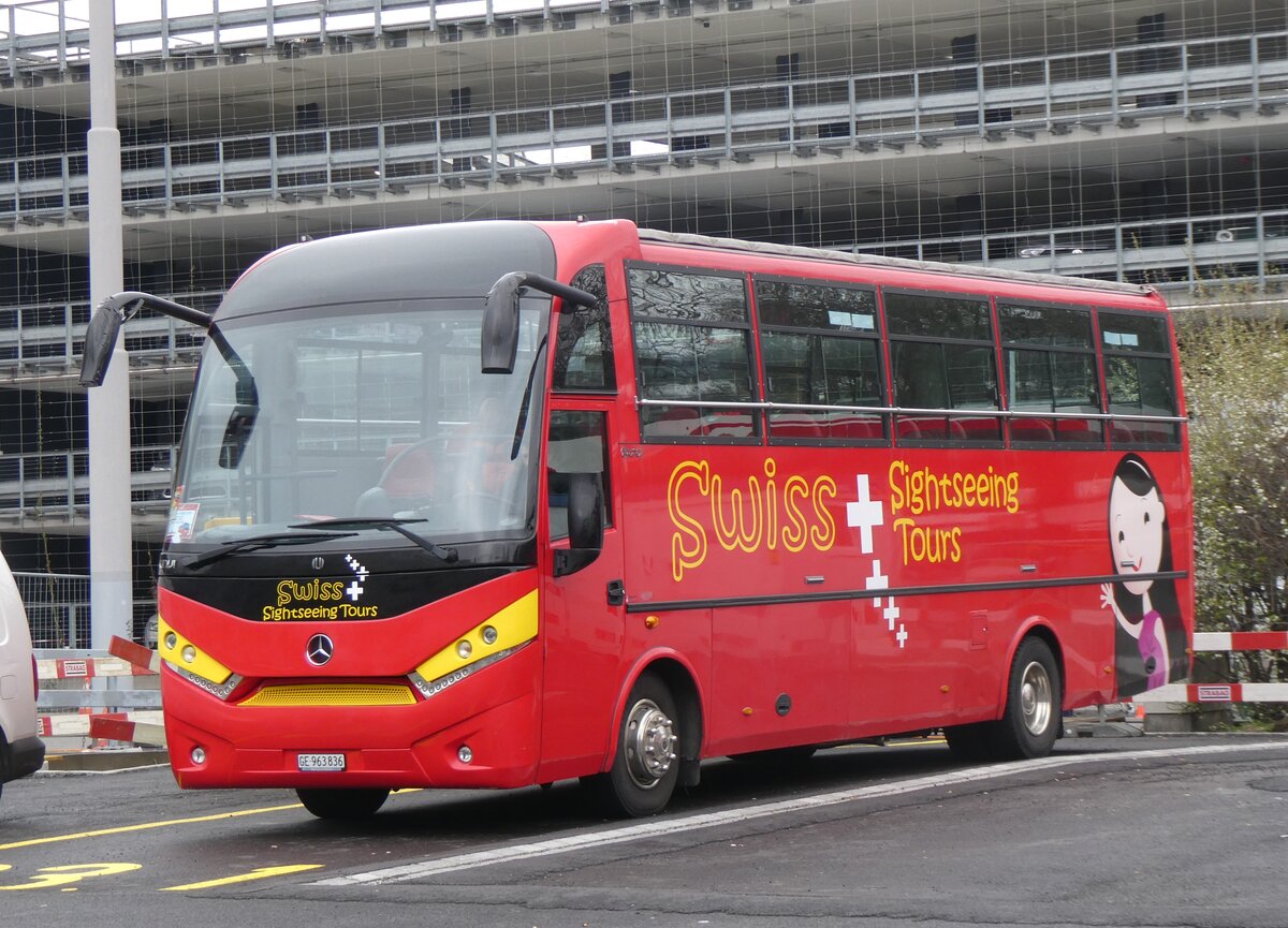 (260'171) - Swisstours Transport, Gen�ve - GE 963'836 - Mercedes/UNVI am 7. M�rz 2024 in Z�rich, Sihlquai