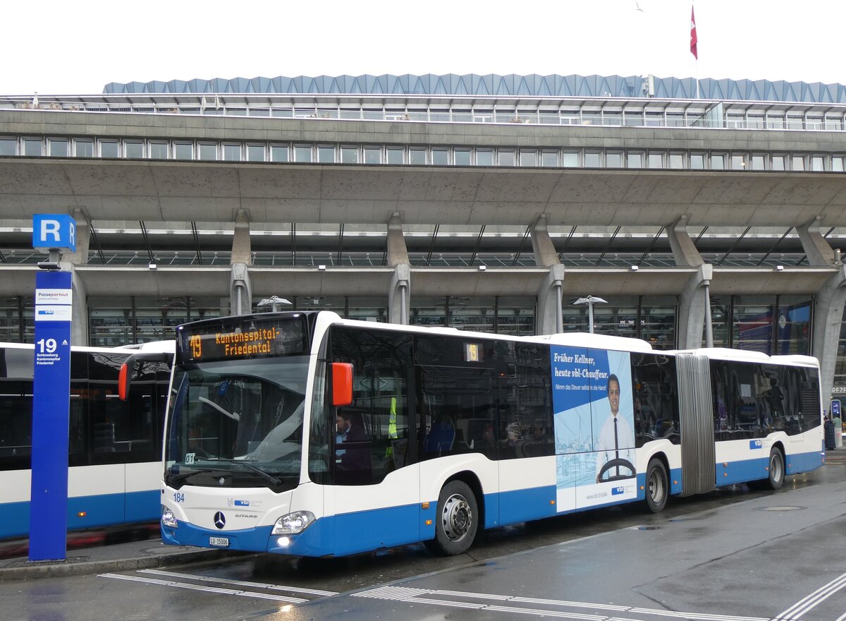 (260'277) - VBL Luzern - Nr. 184/LU 15'006 - Mercedes am 12. M�rz 2024 beim Bahnhof Luzern